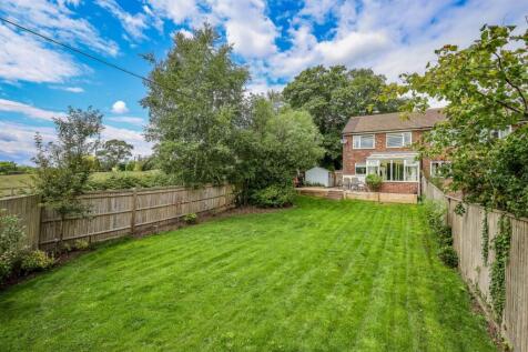 Wolfmere Lane, Greatham, Liss... 3 bed semi