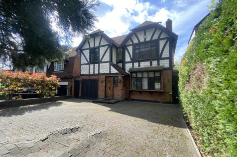 5 bedroom detached house for sale