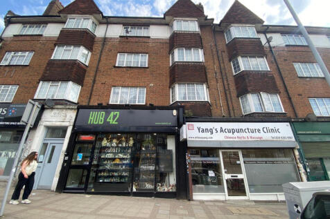 3 bedroom flat for sale
