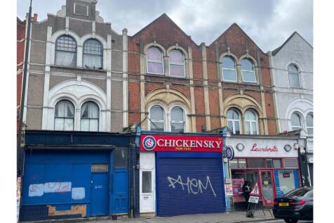 Studio flat for sale