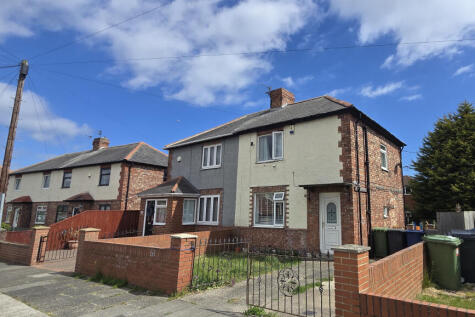 2 bedroom semi-detached house for sale