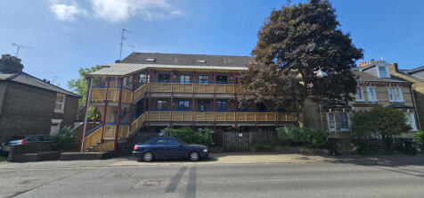 1 bedroom flat for sale