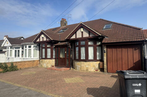 6 bedroom bungalow for sale