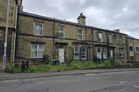 Terraced house for sale
