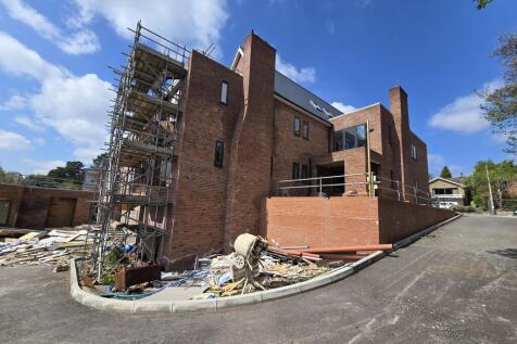22 bedroom block of apartments for sale