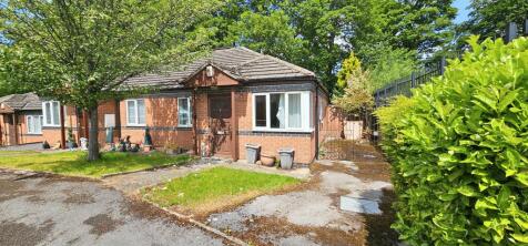 2 bedroom semi-detached house for sale