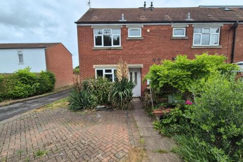 3 bedroom end of terrace house for sale