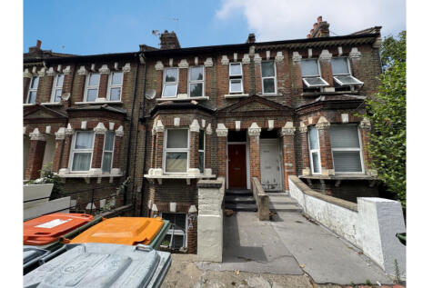 2 bedroom maisonette for sale