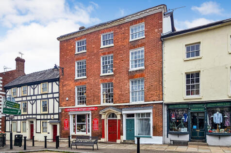 4 bedroom terraced house for sale