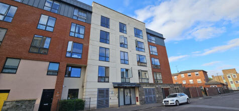 2 bedroom flat for sale