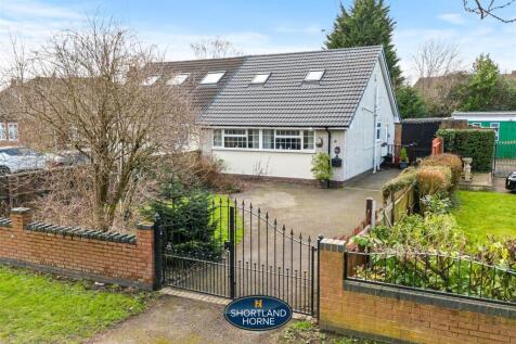 4 bedroom semi-detached bungalow for sale