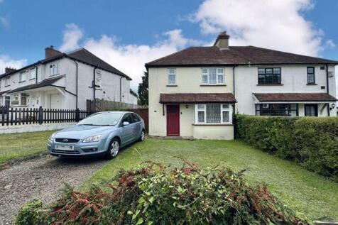 The Crescent, High Wycombe HP13 3 bed semi