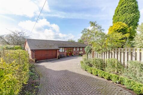 4 bedroom detached bungalow for sale