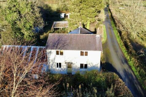 Ffarmers, Llanwrda 4 bed property with land for sale