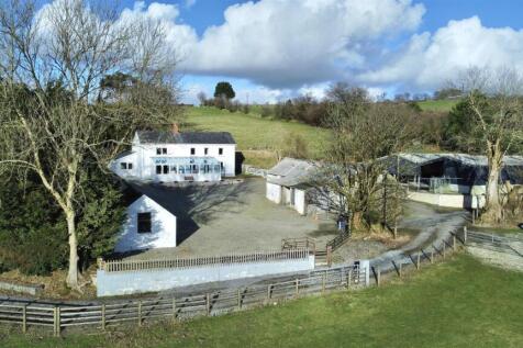 Gwyddgrug, Pencader 3 bed property with land for sale