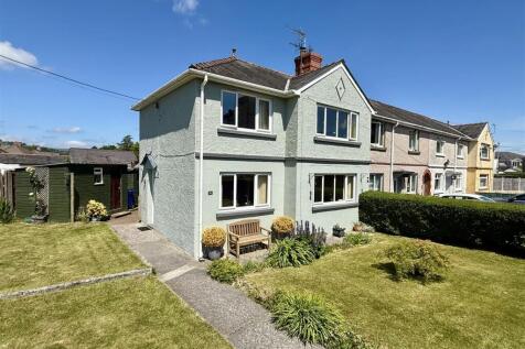 Dingat View, Llandovery 3 bed house for sale