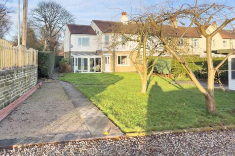 Newton Park, Hove Edge, HD6 2LW 3 bed end of terrace house for sale