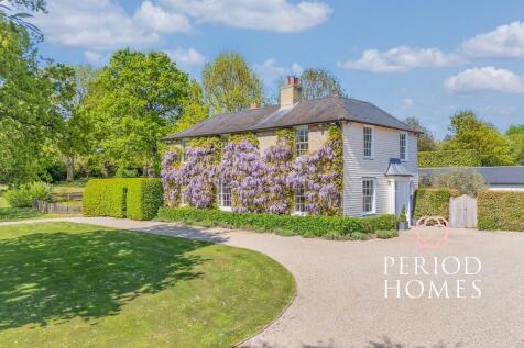 5 bedroom country house for sale