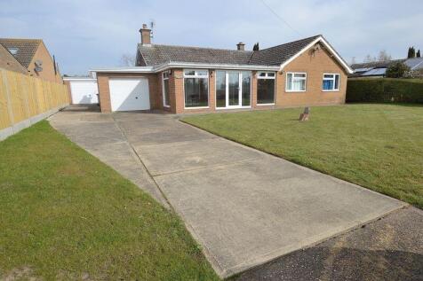 Wallcrest, North Road, Tattershall... 3 bed detached house for sale