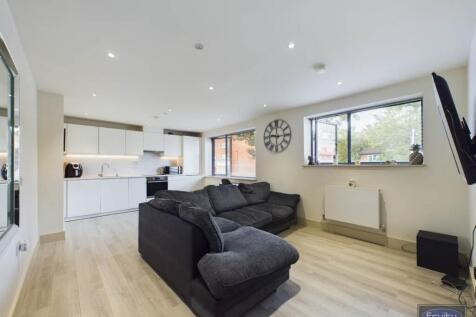 Lingfield Crescent, Eltham, London 1 bed flat for sale