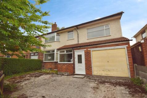 4 bedroom semi-detached house for sale