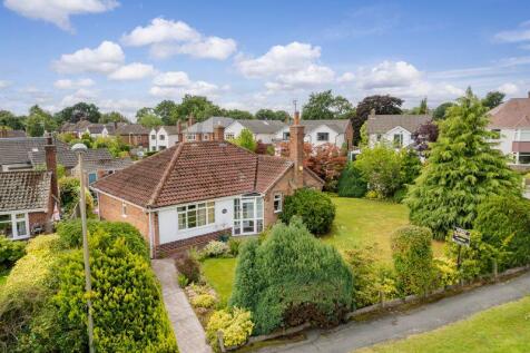 Lodge Lane, Hartford, CW8 1PS 2 bed detached bungalow for sale
