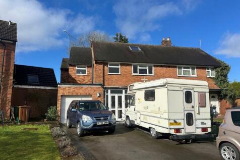 4 bedroom semi-detached house for sale