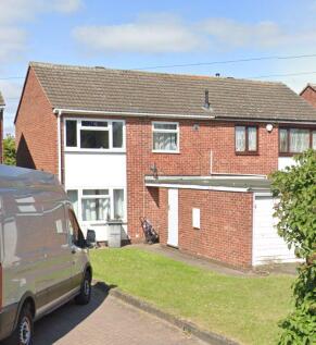 102 Station Road, Marston Green... 3 bed semi