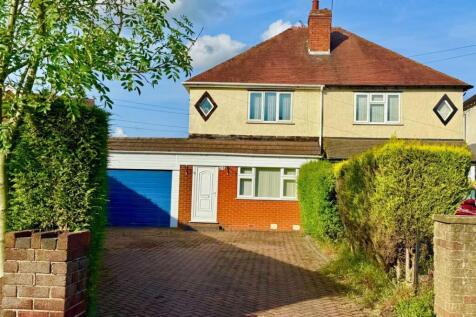 24 Walsall Road, Great Wyrley... 2 bed semi