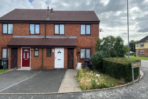 2 Huddocks View, Walsall, WS3 5DE 3 bed semi