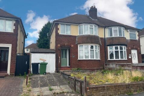 35 Windsor Grove, Wordsley... 3 bed semi