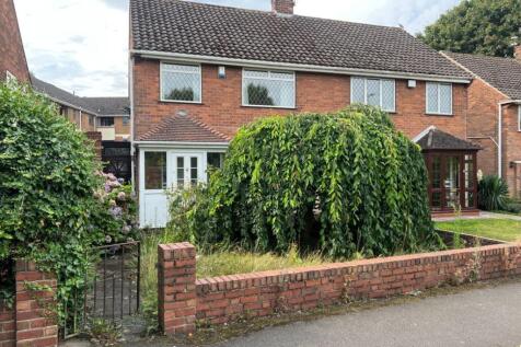 33 Slim Avenue, Bilston, WV14 8RY 3 bed semi