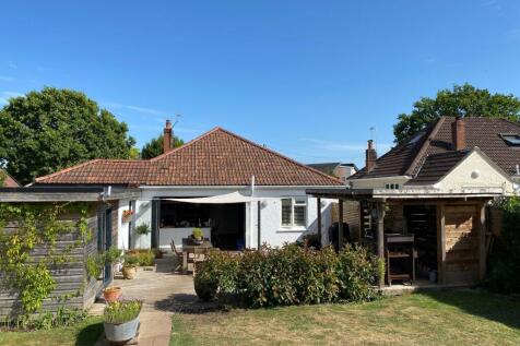 3 bedroom bungalow for sale