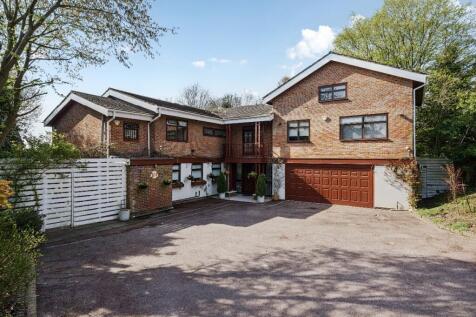 Stanmore HA7 6 bed detached house for sale