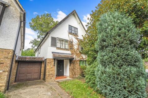 Kingston upon Thames KT2 5 bed detached house for sale