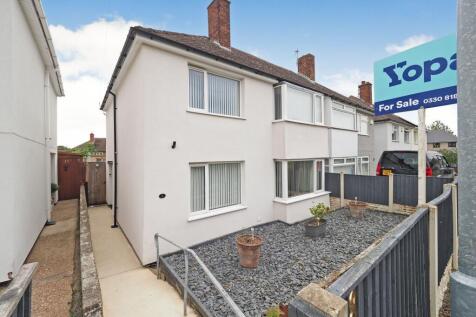 3 bedroom semi-detached house for sale