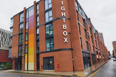 Studio flat for sale