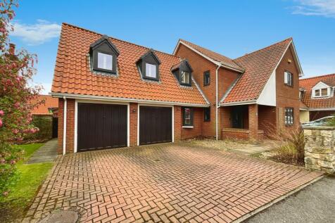 5 bedroom detached house for sale