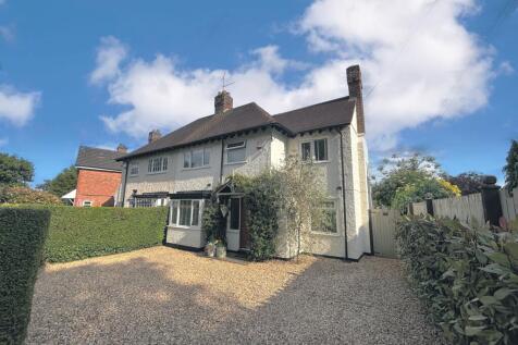 4 bedroom semi-detached house for sale