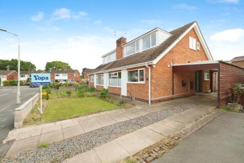 2 bedroom semi-detached house for sale