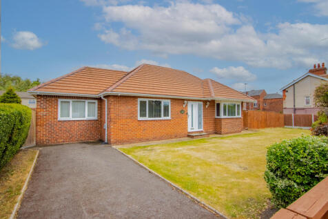 4 bedroom bungalow for sale