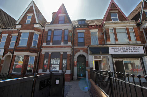 6 bedroom terraced house for sale