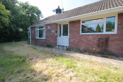 Taff'S Well,  Cardiff, CF15 2 bed bungalow for sale