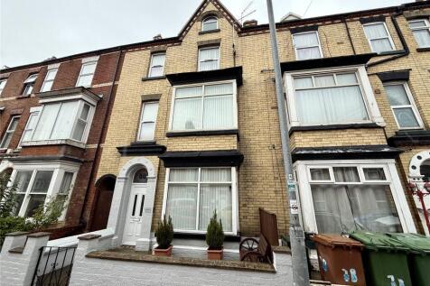 Windsor Crescent, Bridlington, East... 9 bed house for sale
