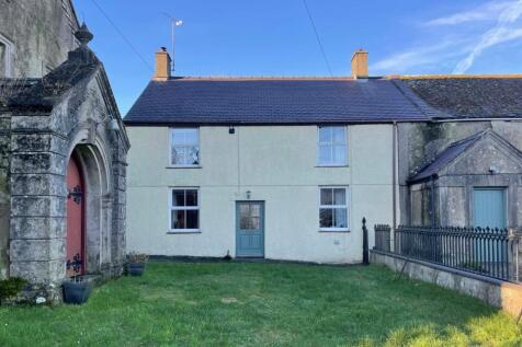 Detached house for sale