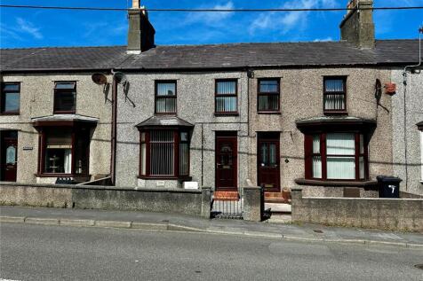 Penrallt, Llangefni, Isle of... 3 bed terraced house for sale