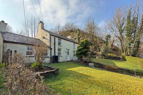 Talysarn, Caernarfon, Gwynedd, LL54 3 bed detached house for sale
