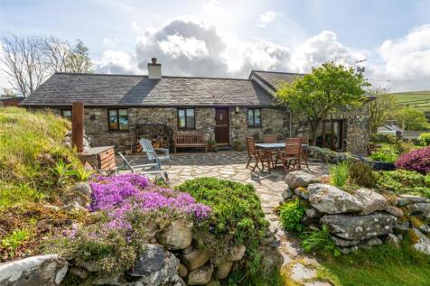 Nasareth, Caernarfon, Gwynedd, LL54 2 bed detached house for sale