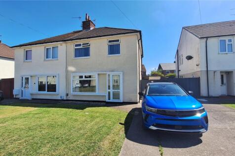 Knutsford Green, Wirral, Merseyside... 3 bed semi