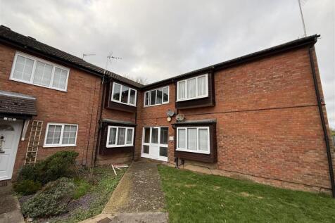 Conway Close, Houghton Regis 1 bed flat for sale